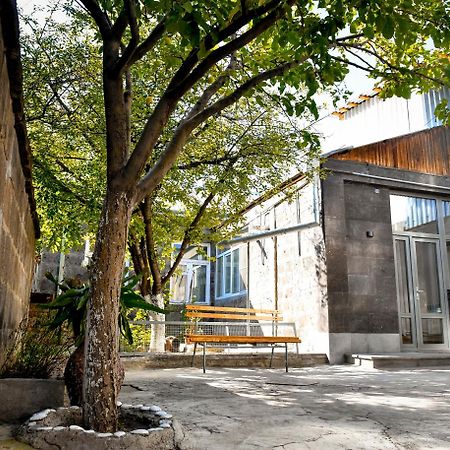 Guest House David'S B&B Gyumri Bagian luar foto