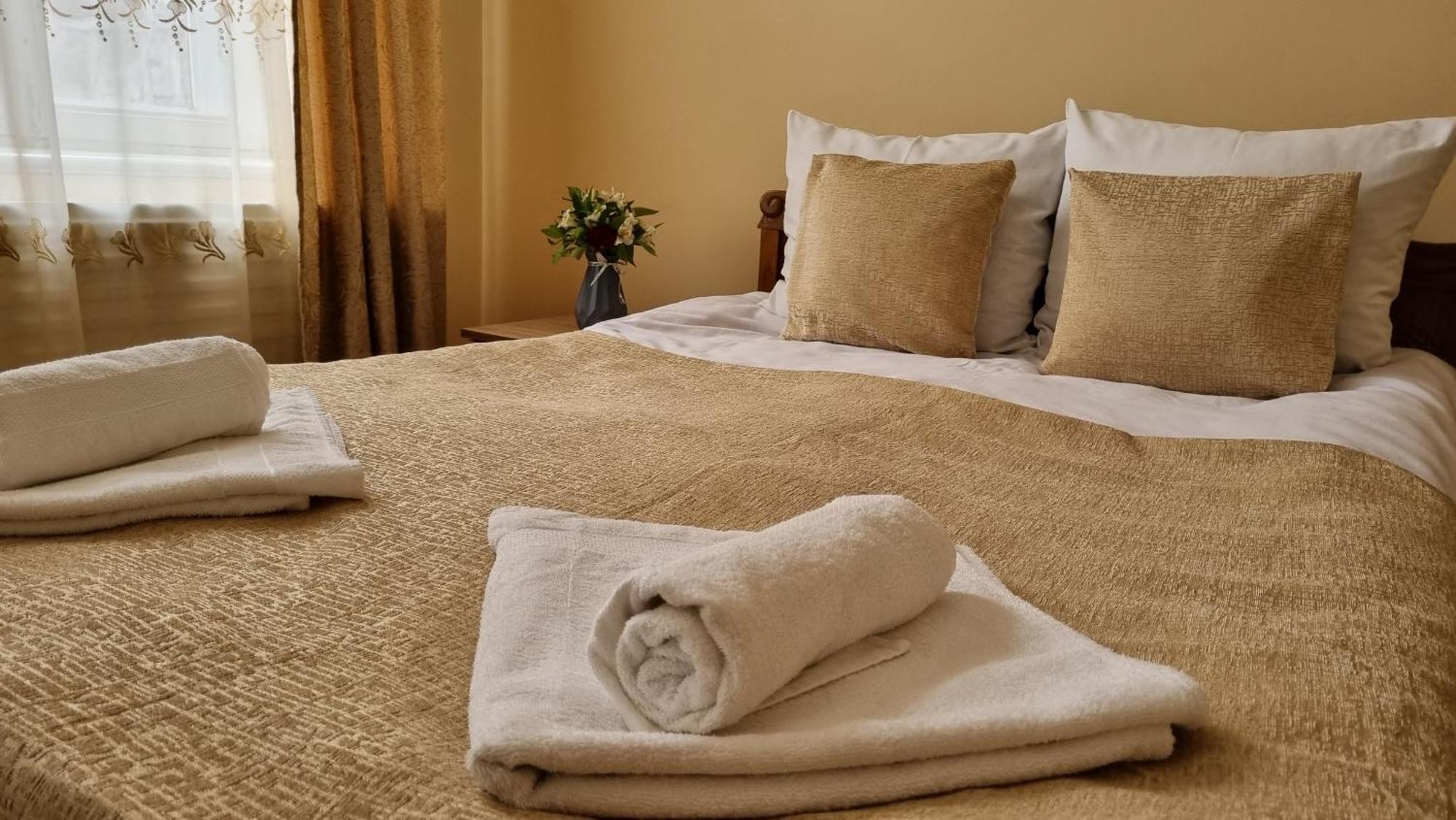Guest House David'S B&B Gyumri Bagian luar foto