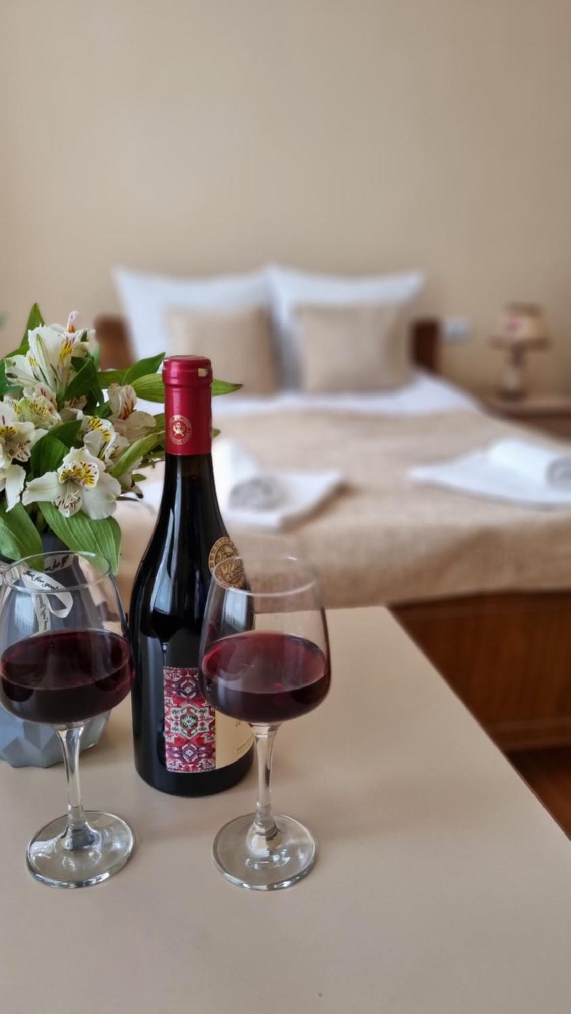 Guest House David'S B&B Gyumri Bagian luar foto