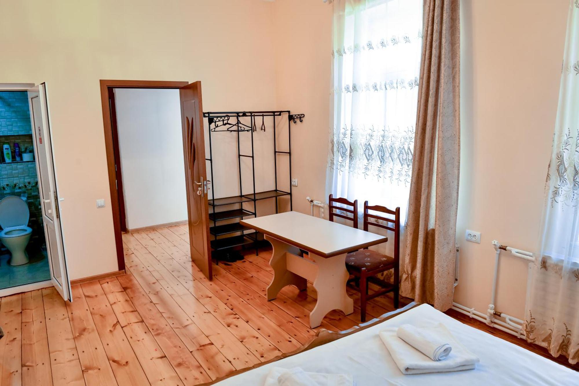 Guest House David'S B&B Gyumri Bagian luar foto