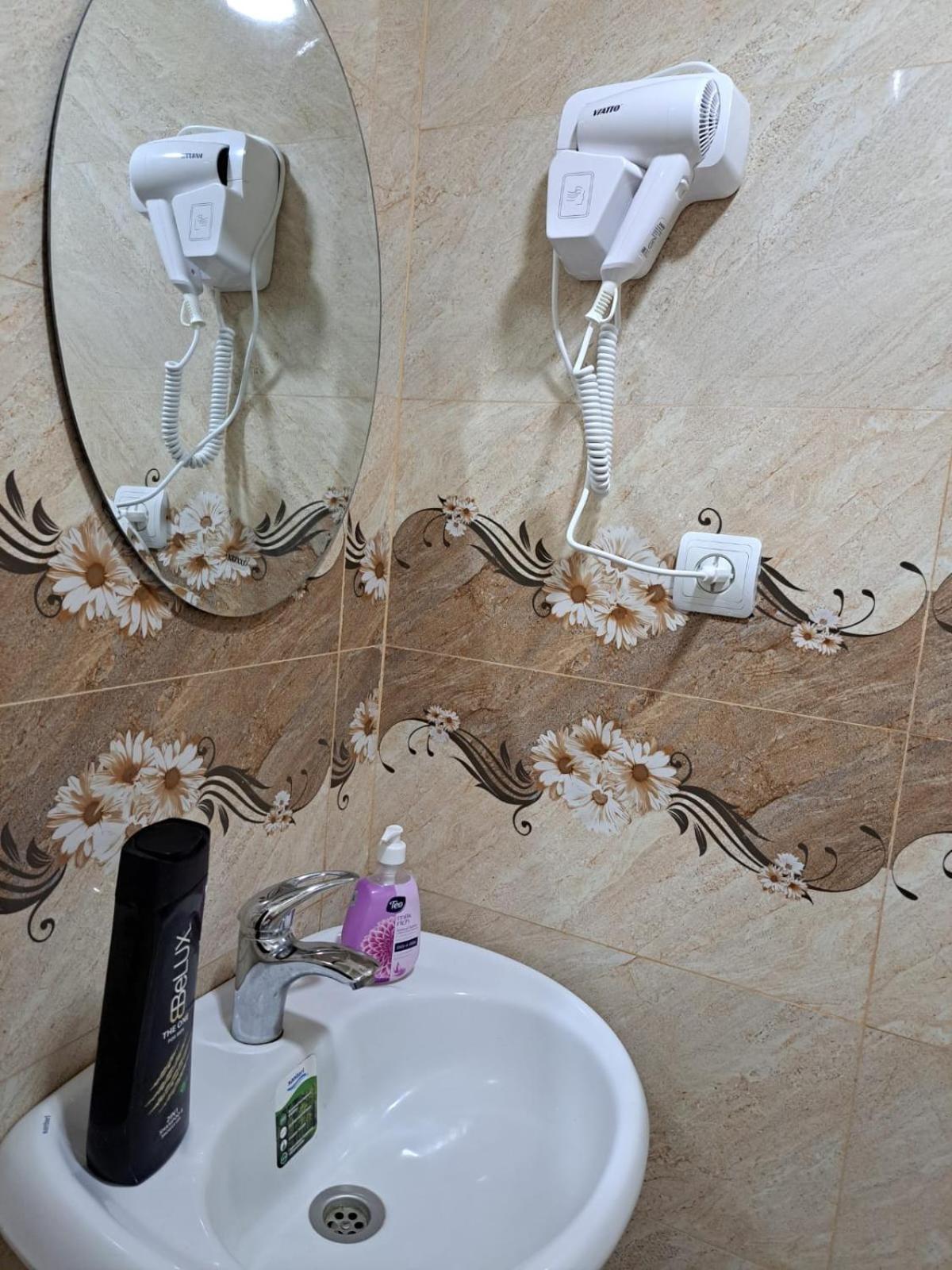 Guest House David'S B&B Gyumri Bagian luar foto