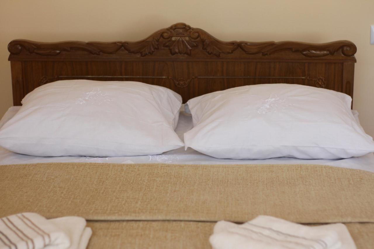 Guest House David'S B&B Gyumri Bagian luar foto