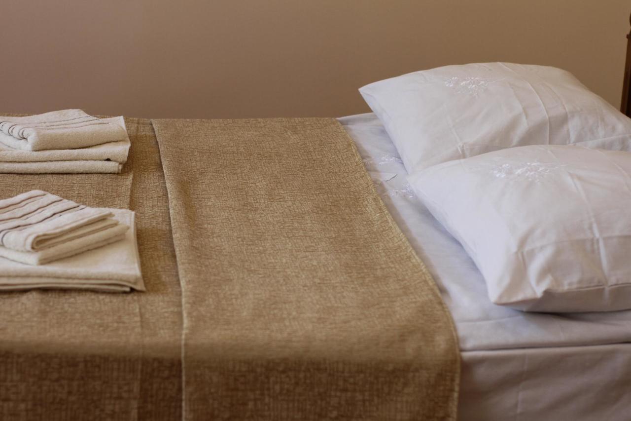 Guest House David'S B&B Gyumri Bagian luar foto