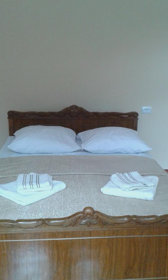 Guest House David'S B&B Gyumri Bagian luar foto
