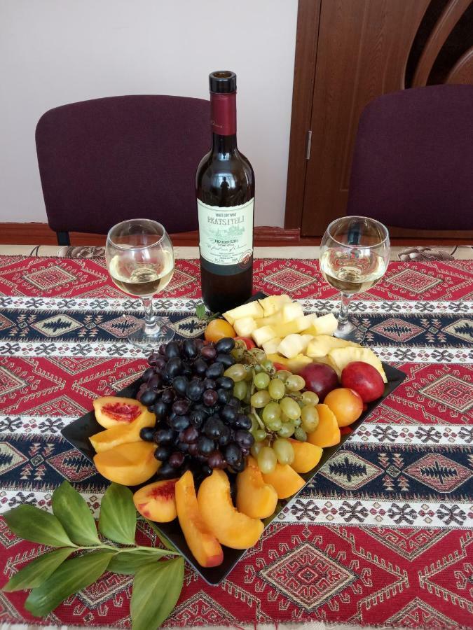 Guest House David'S B&B Gyumri Bagian luar foto